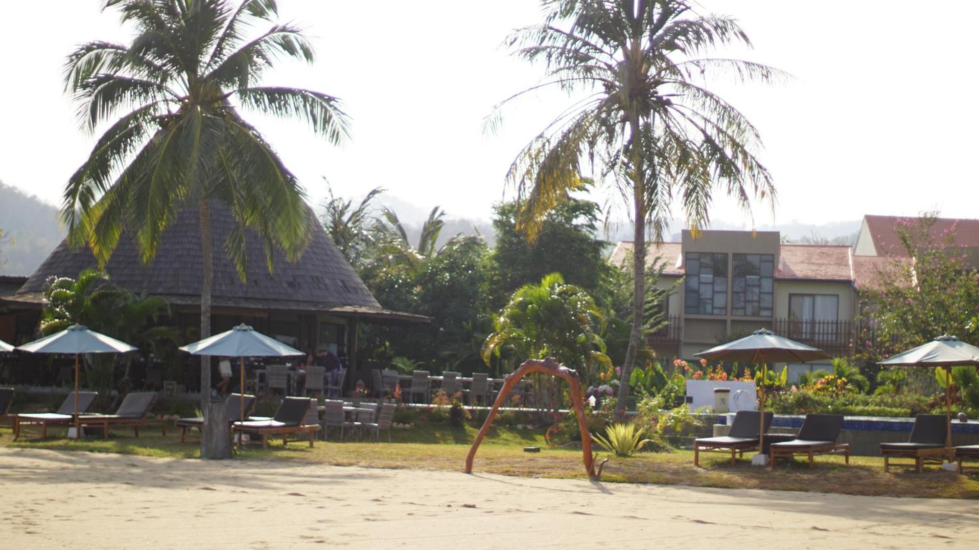 Luwansa Beach Hotel Labuan Bajo Exteriér fotografie